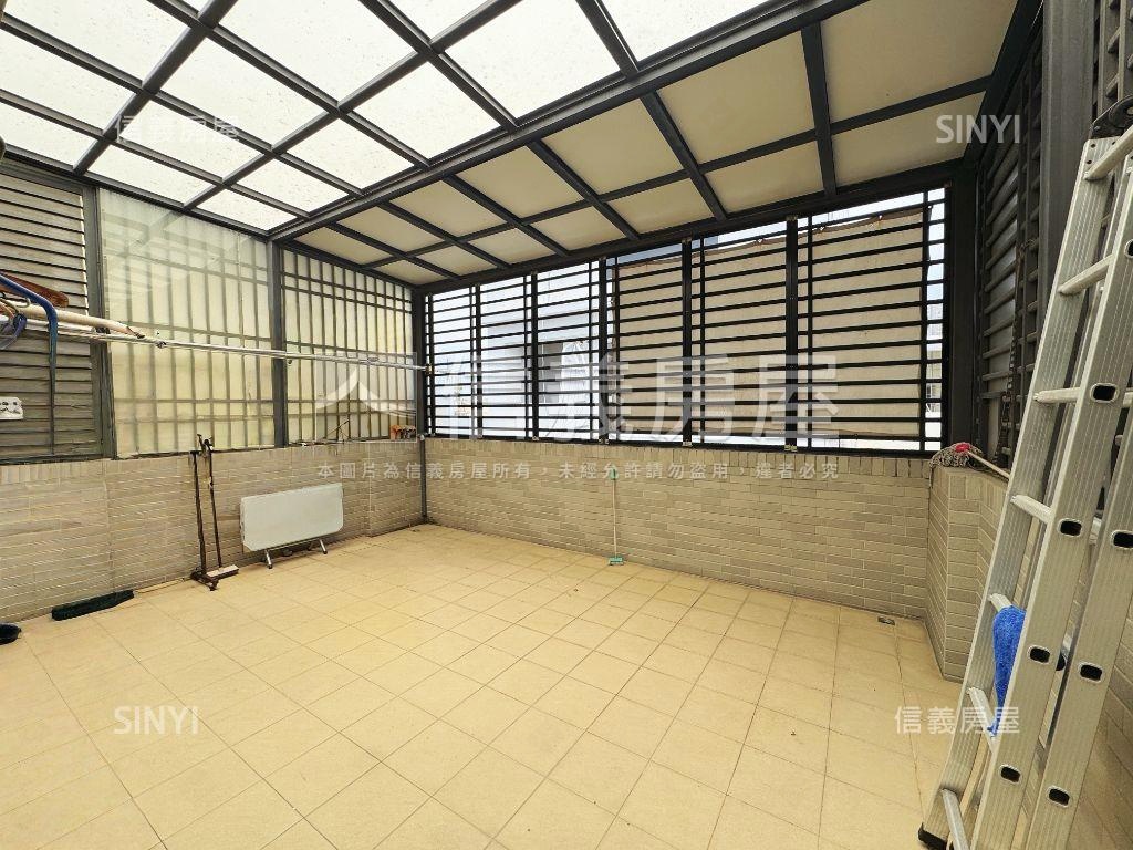 東區崇善社區型透天房屋室內格局與周邊環境
