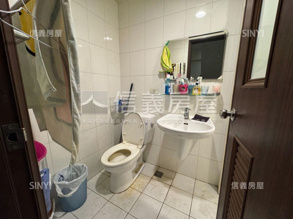 東區崇善社區型透天房屋室內格局與周邊環境