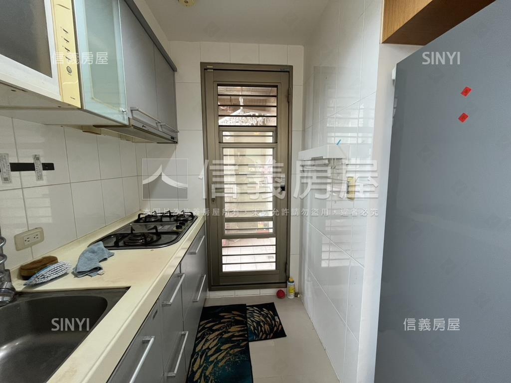 和風集高樓兩房車位房屋室內格局與周邊環境