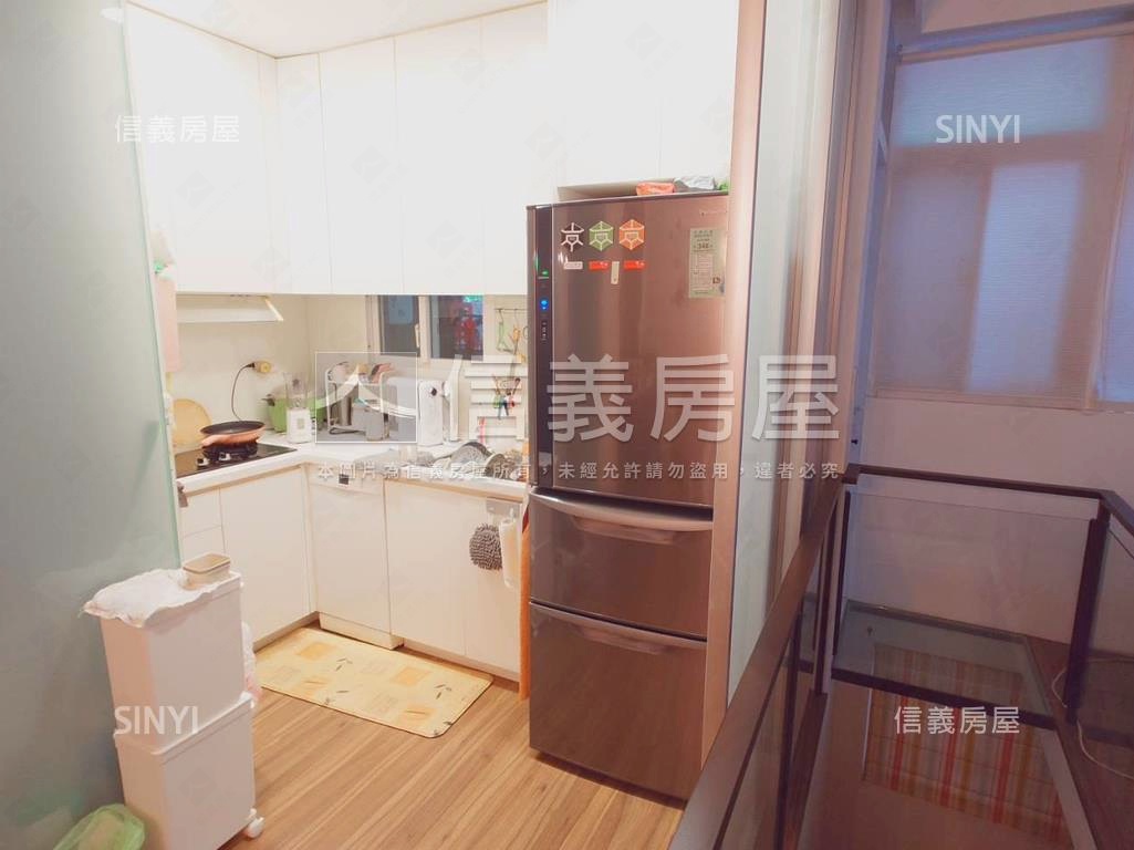 中正國中＿邊間一樓庭院戶房屋室內格局與周邊環境