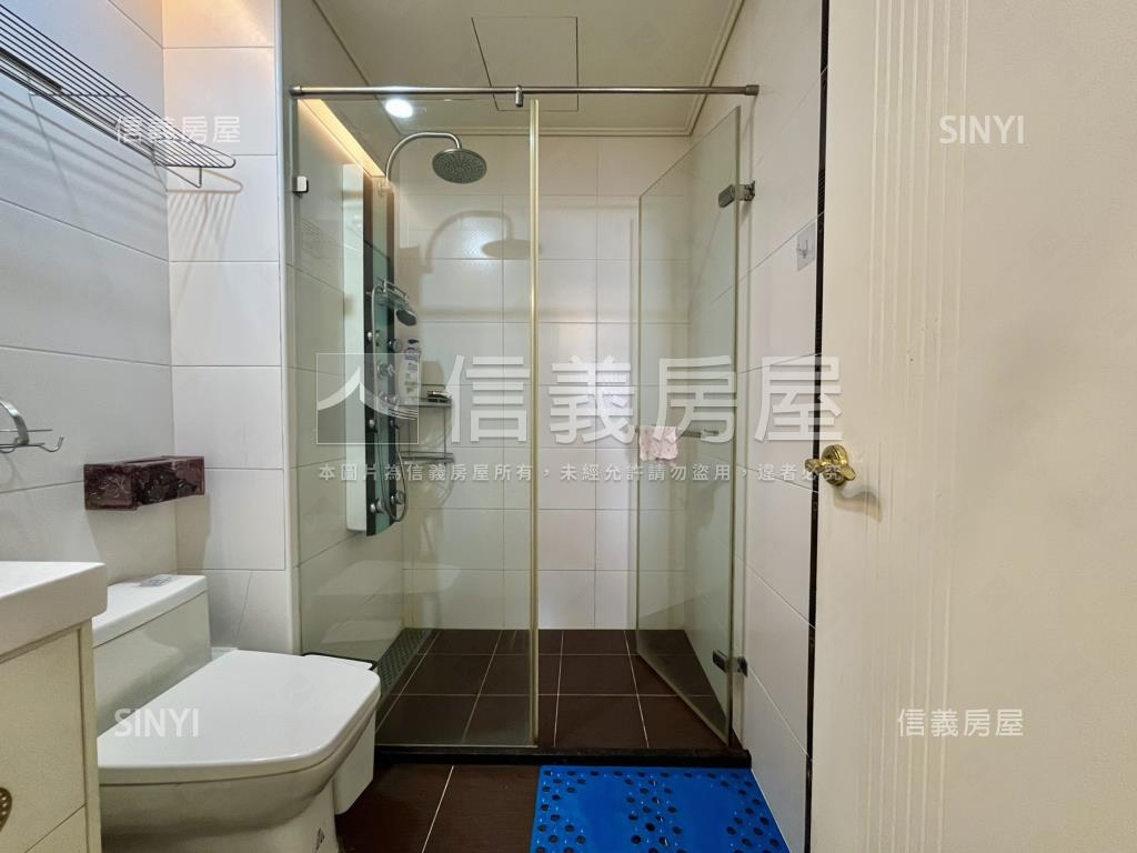 金富帝寶四必成房屋室內格局與周邊環境