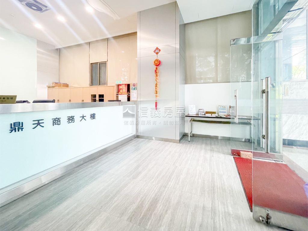 北屯百坪大商辦房屋室內格局與周邊環境