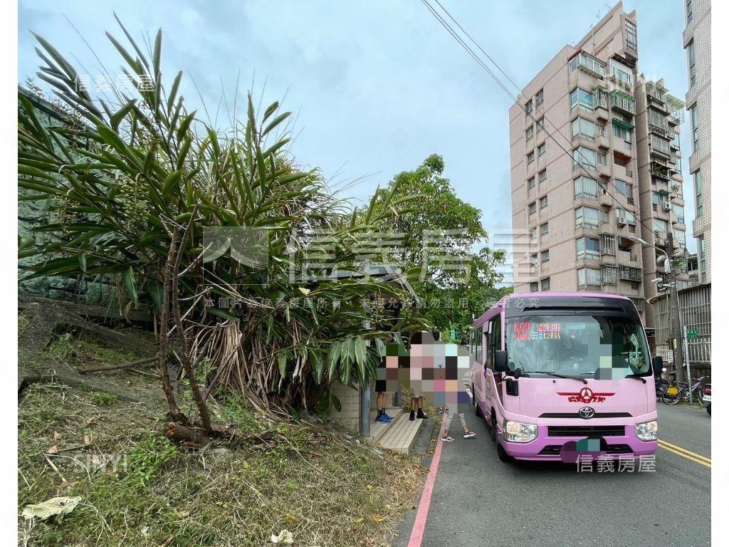 ★新店優雅大三房大陽台房屋室內格局與周邊環境