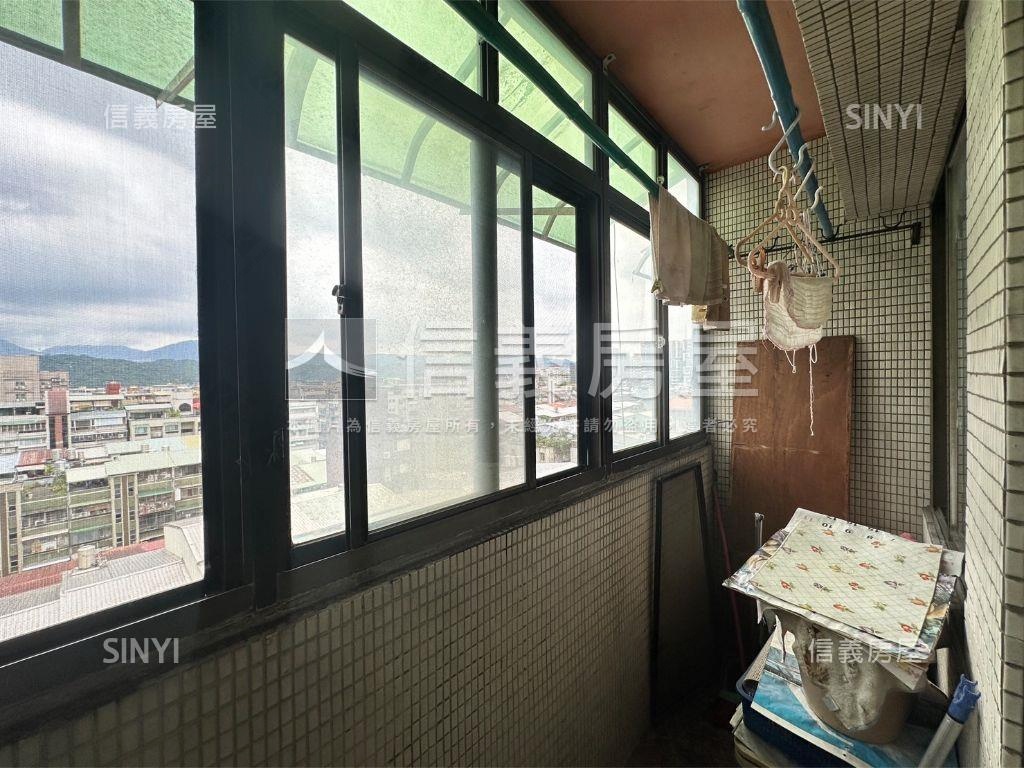 近捷運高樓住辦房屋室內格局與周邊環境