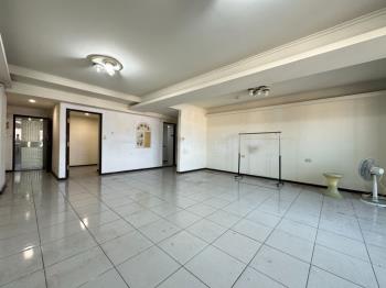 京華大廈遠眺山景高樓住辦