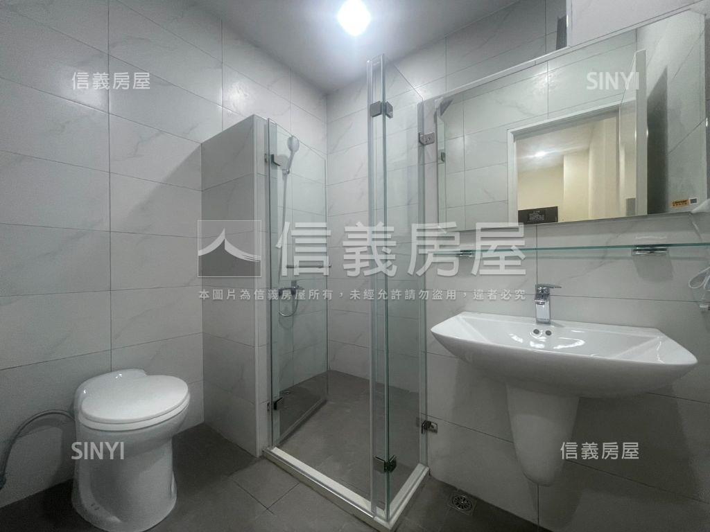 華泰椰泉３房＋平面車位房屋室內格局與周邊環境