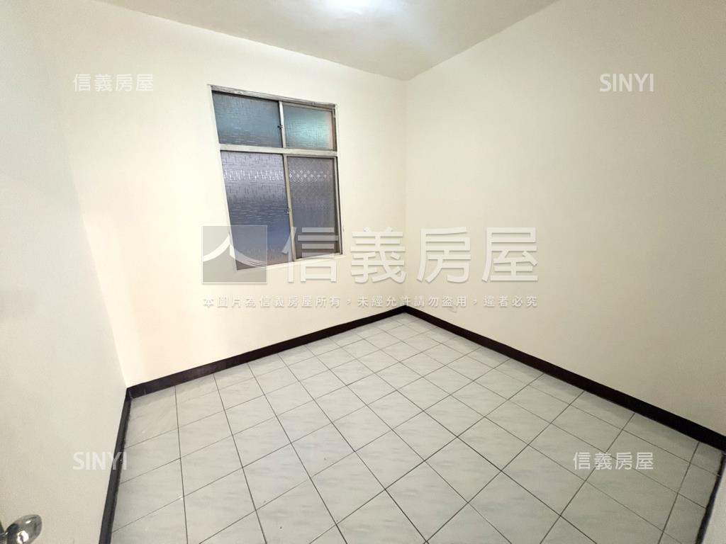 中正路稀有二樓公寓３房房屋室內格局與周邊環境