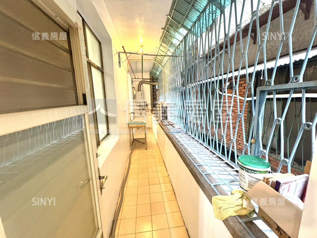 中正路稀有二樓公寓３房房屋室內格局與周邊環境