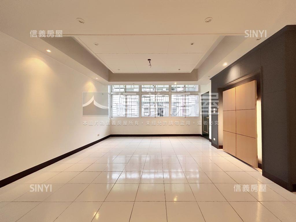 捷運丹鳳民安邊間方正三房房屋室內格局與周邊環境