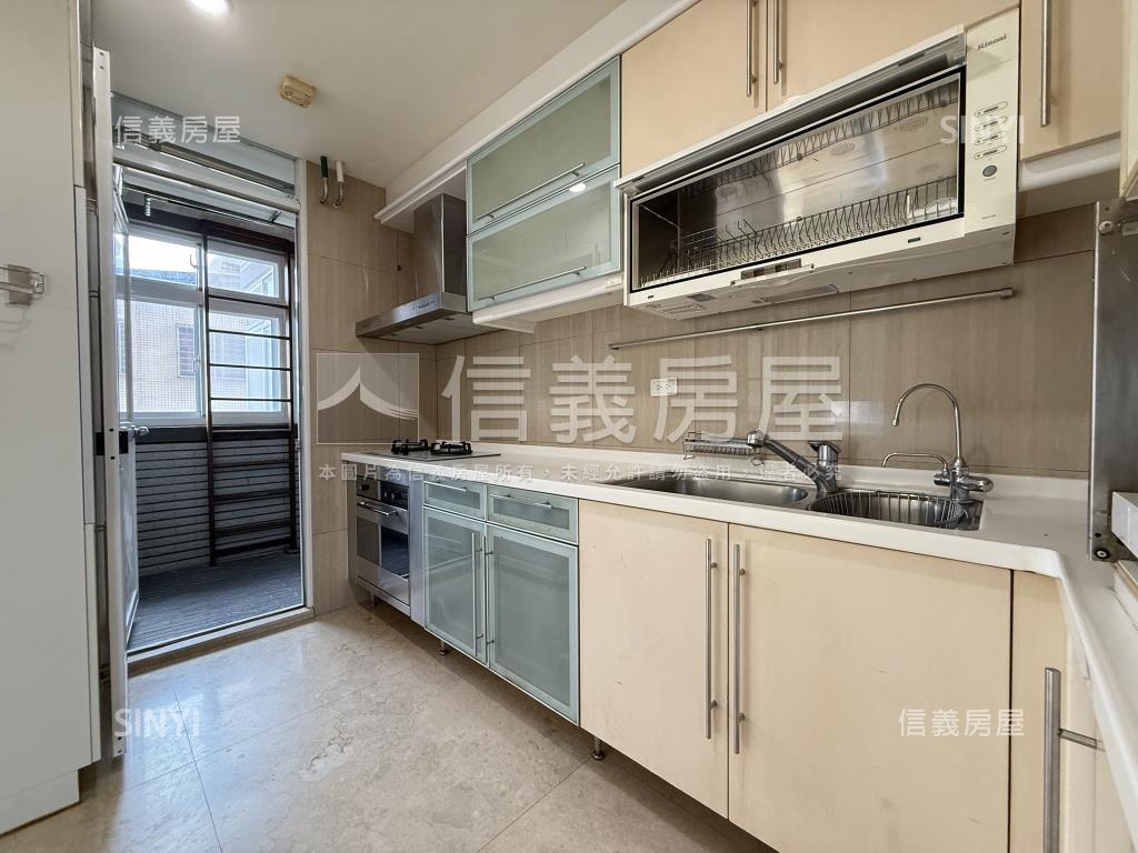 天母極品．駅邸房屋室內格局與周邊環境