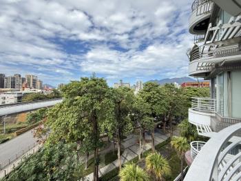 天母極品．駅邸