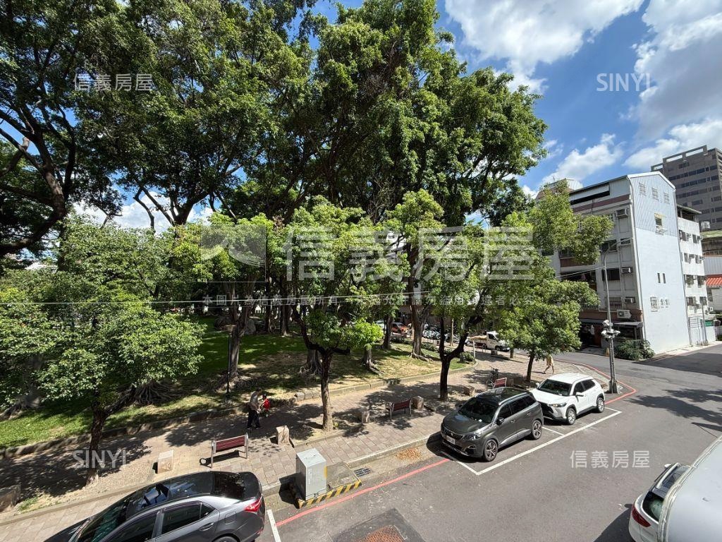 先看！公園第一排樹海三房房屋室內格局與周邊環境