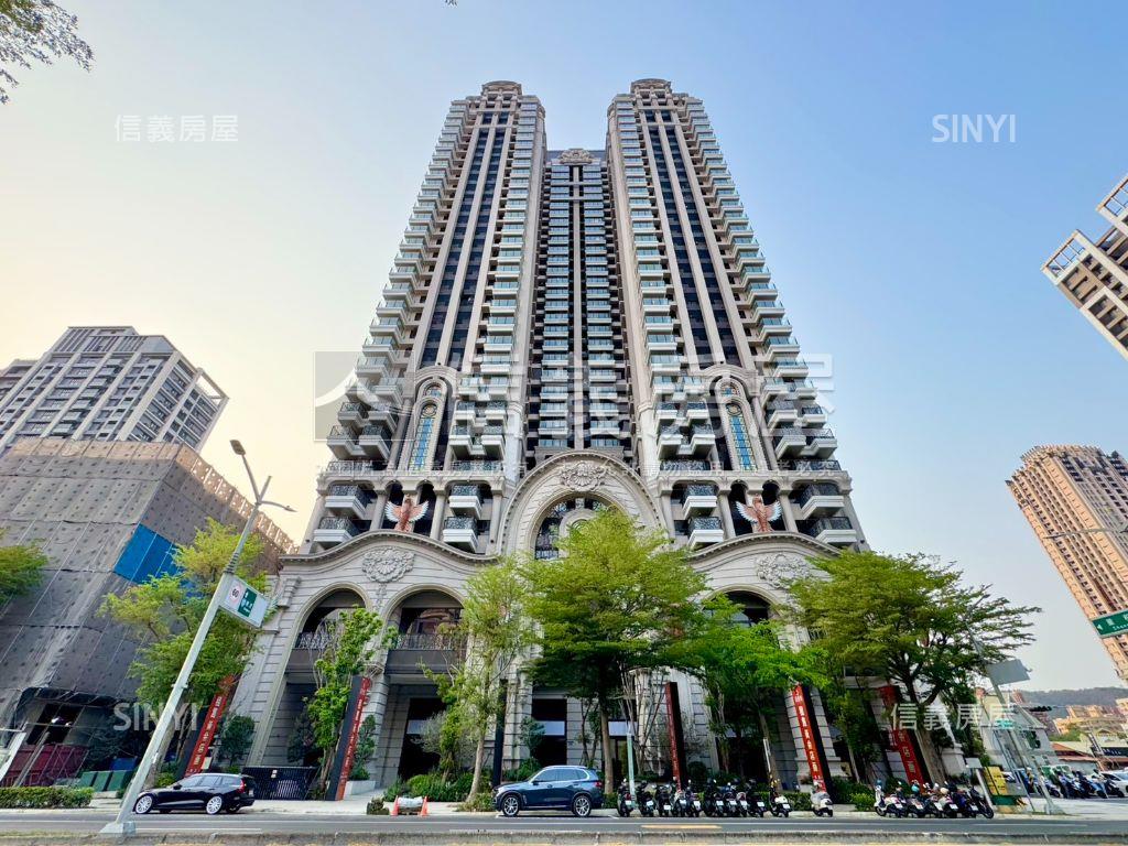 左營高鐵景觀高樓三房平車房屋室內格局與周邊環境