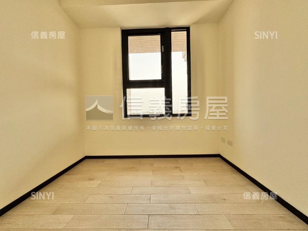 左營高鐵景觀高樓三房平車房屋室內格局與周邊環境