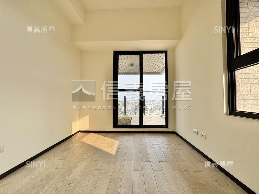 左營高鐵景觀高樓三房平車房屋室內格局與周邊環境