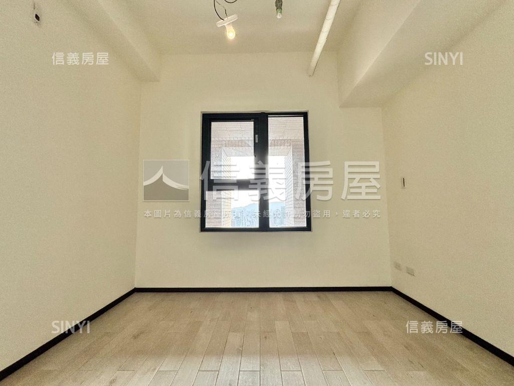 左營高鐵景觀高樓三房平車房屋室內格局與周邊環境