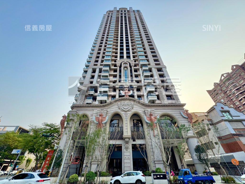 左營高鐵景觀高樓三房平車房屋室內格局與周邊環境