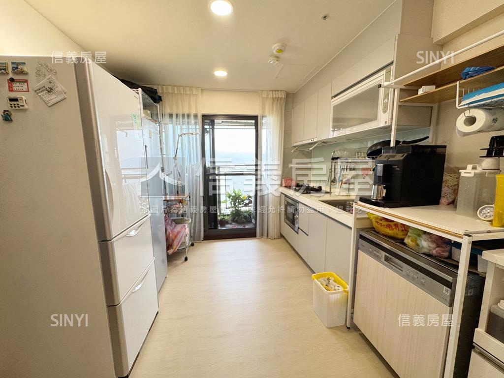 伴月灣高樓河景採光三房房屋室內格局與周邊環境