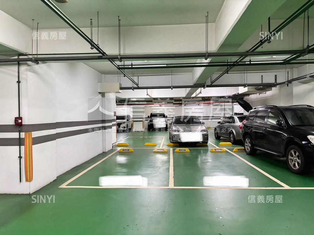 七期問鼎市政高樓雙平車位房屋室內格局與周邊環境