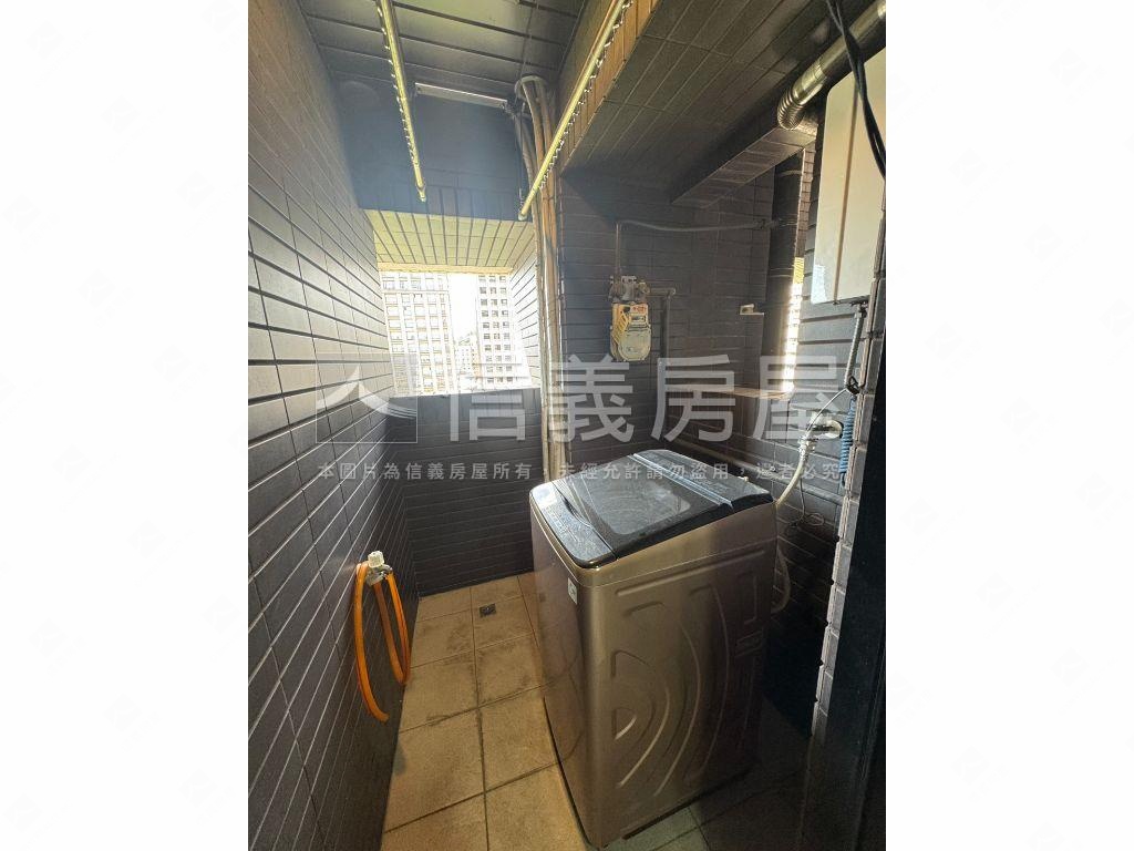 晴空ＳＫＹ三房車位房屋室內格局與周邊環境
