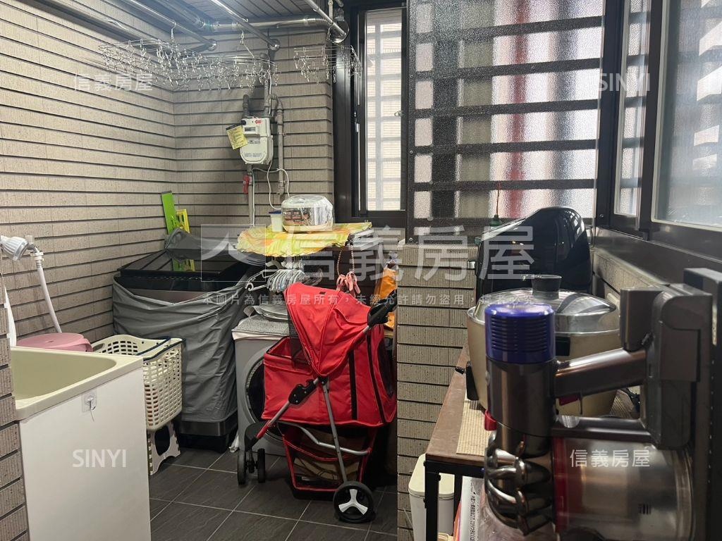 涵美精裝四房非你莫屬房屋室內格局與周邊環境