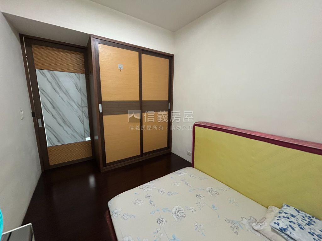 海揚駁二旁正三房房屋室內格局與周邊環境