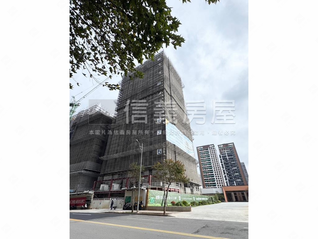 大亮波波高樓釋出房屋室內格局與周邊環境