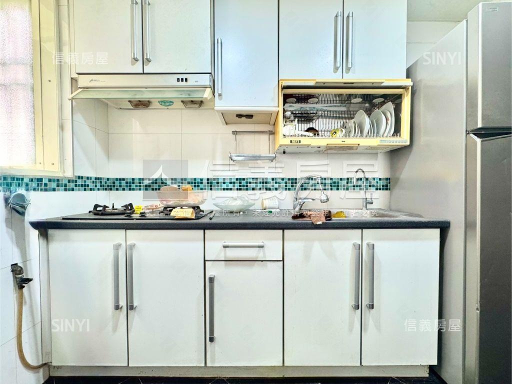 民族路精裝三房房屋室內格局與周邊環境