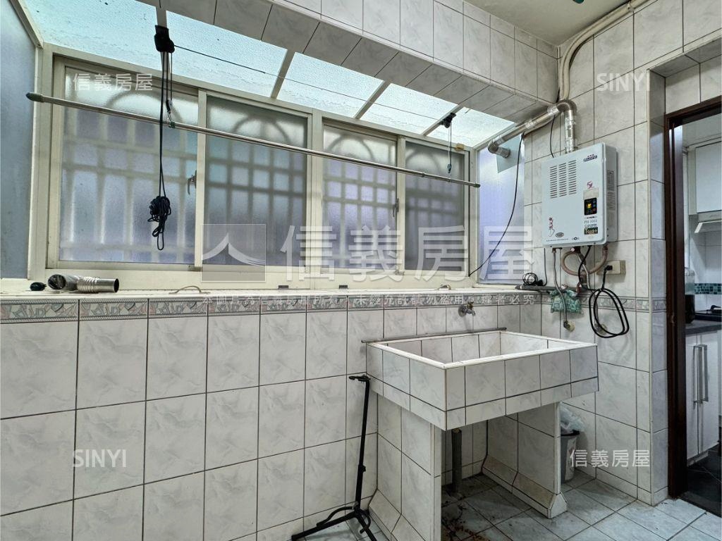 民族路精裝三房房屋室內格局與周邊環境