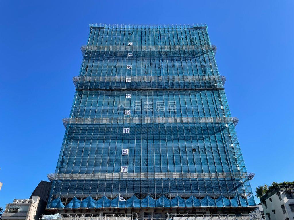大巨蛋鑄慕朝南之星房屋室內格局與周邊環境