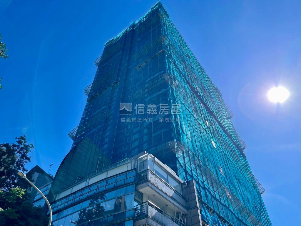 大巨蛋鑄慕朝南之星房屋室內格局與周邊環境