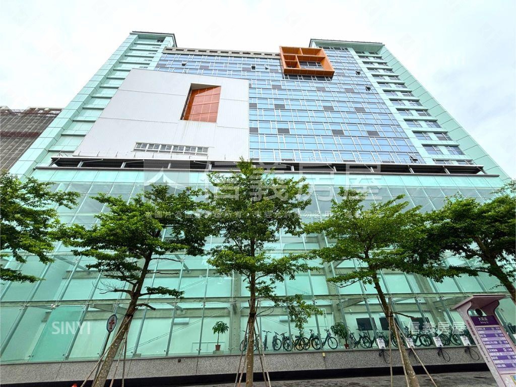 新北鋼骨整棟企業總部房屋室內格局與周邊環境