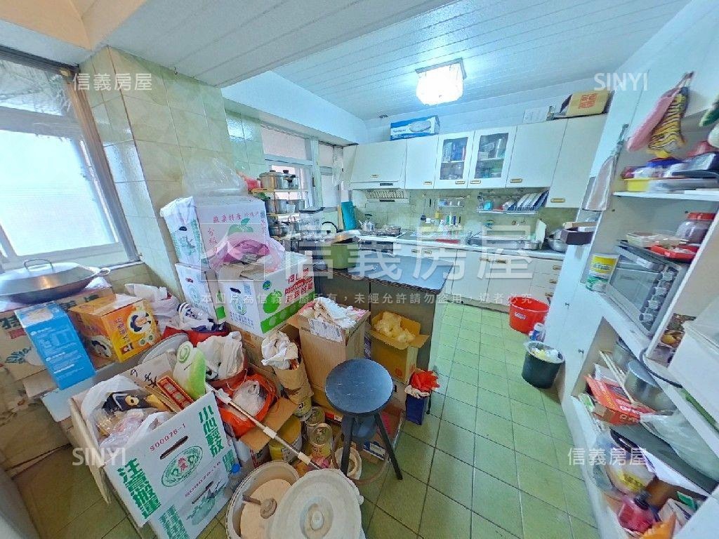專任稀有百吉高樓有管理房屋室內格局與周邊環境