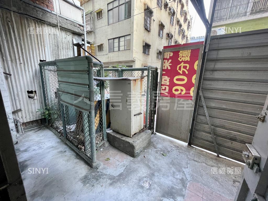 七賢前路後巷稀有金店面房屋室內格局與周邊環境