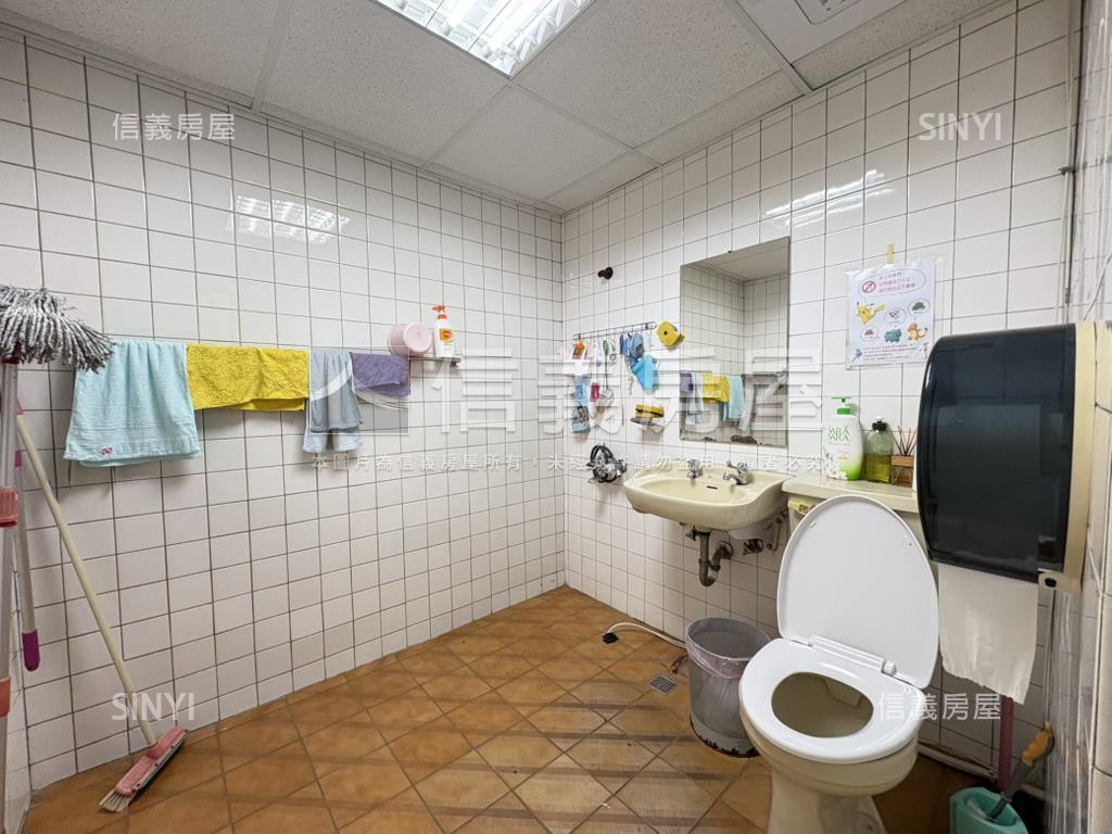 錦州大面寬金店面房屋室內格局與周邊環境