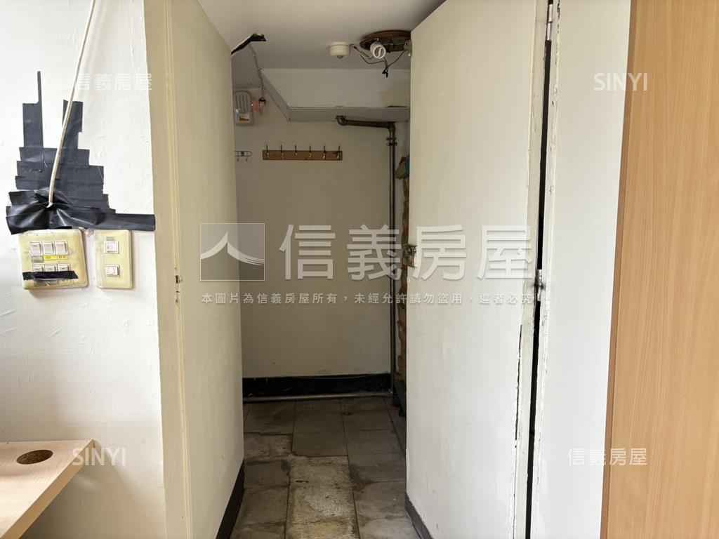 錦州大面寬金店面房屋室內格局與周邊環境