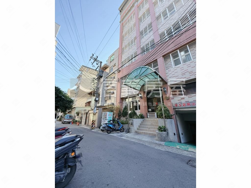 勤益低總價收租美套（Ａ）房屋室內格局與周邊環境