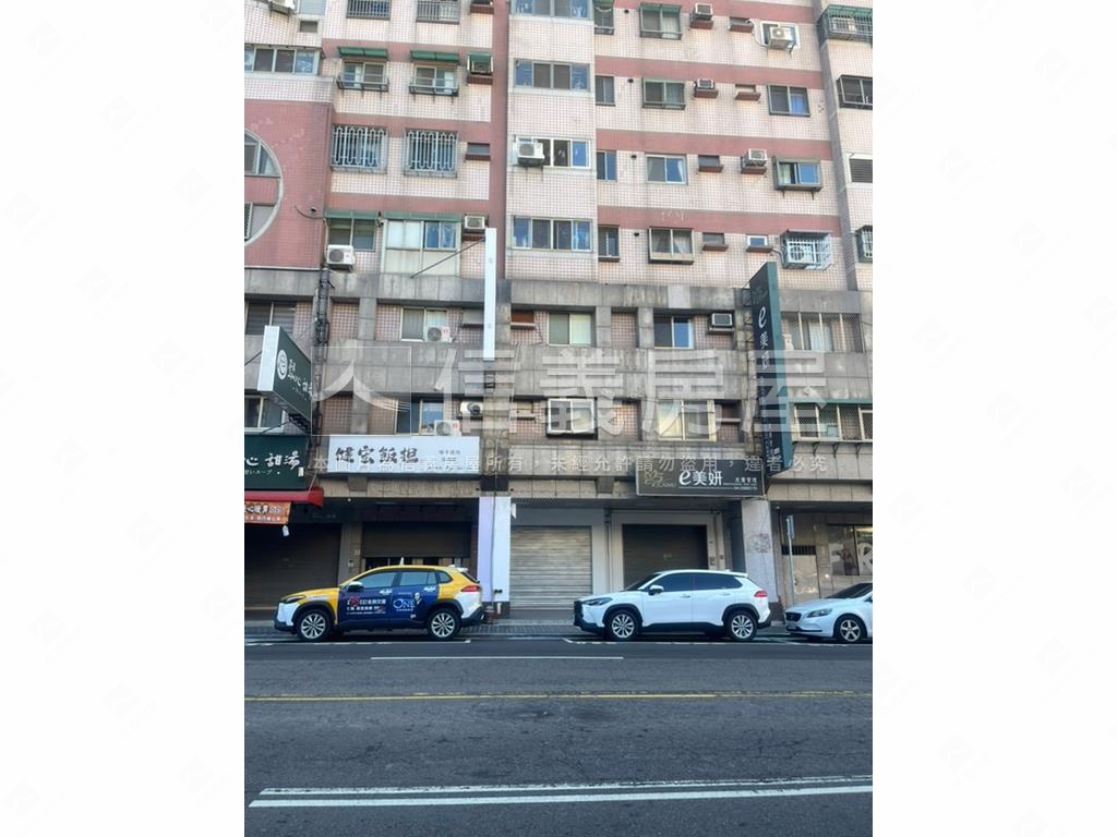 正向上路黃金店面１－３樓房屋室內格局與周邊環境