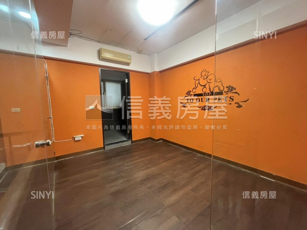 正向上路黃金店面１－３樓房屋室內格局與周邊環境