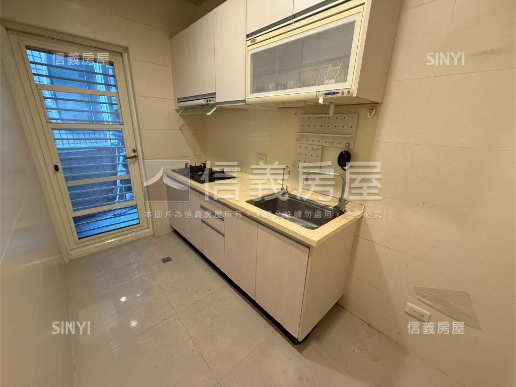 【汐止☆中興大觀】房屋室內格局與周邊環境