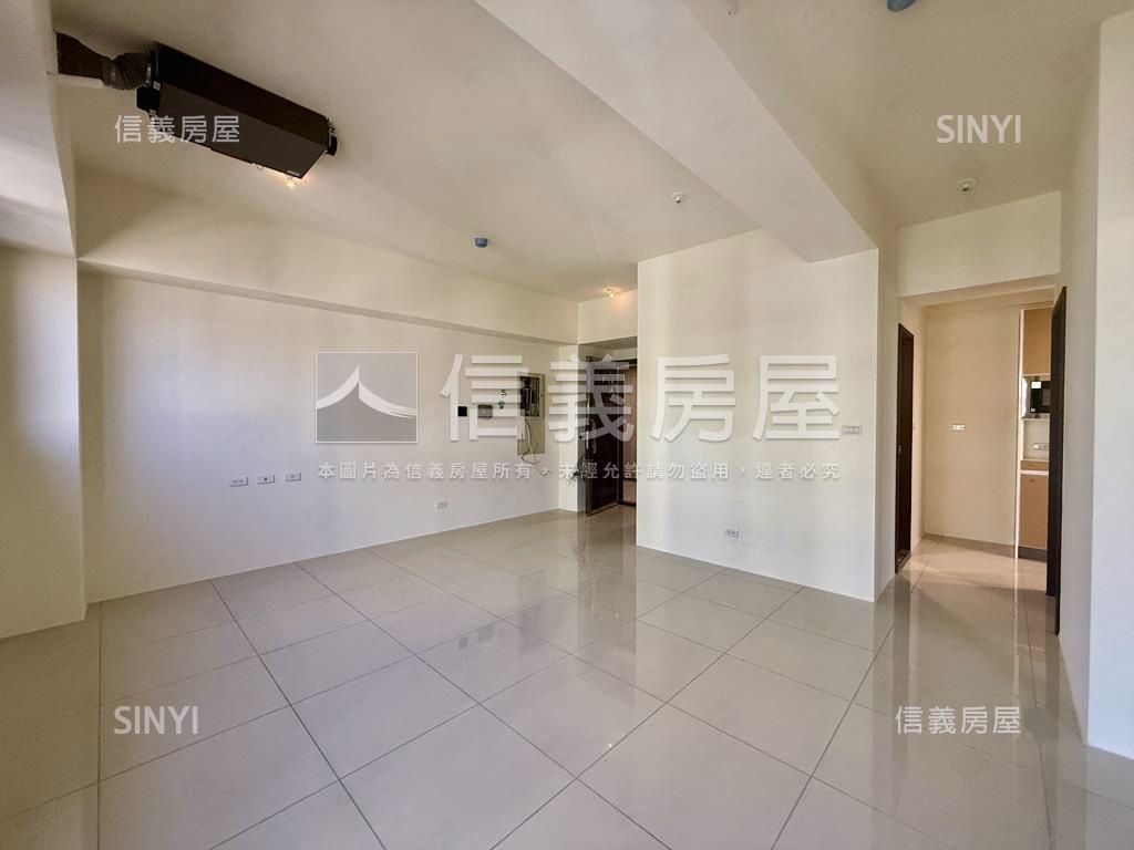 新光特區大兩房平車房屋室內格局與周邊環境