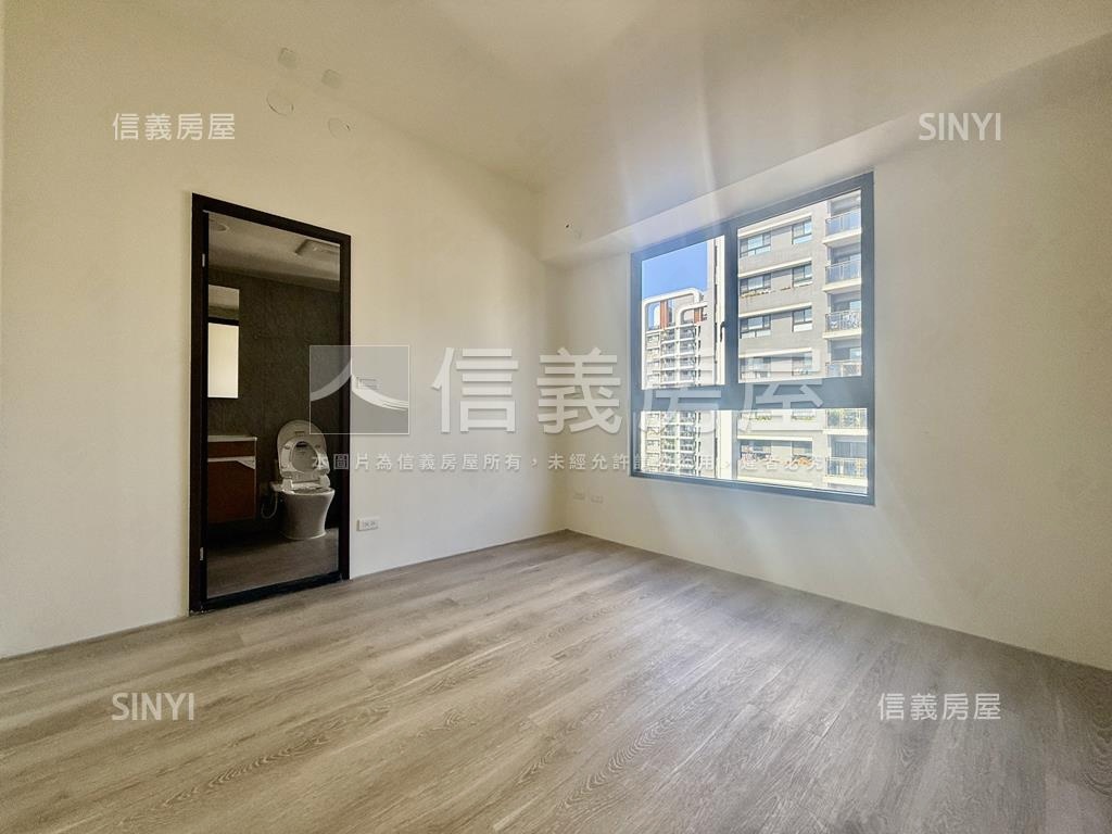 新光特區大兩房平車房屋室內格局與周邊環境