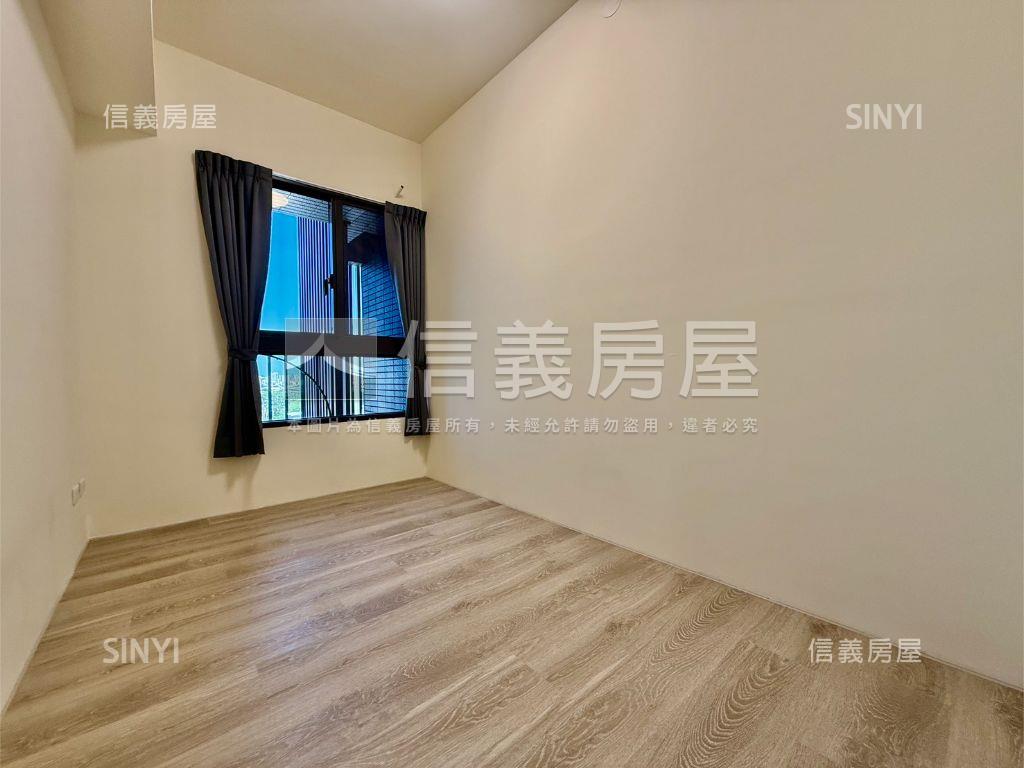 新光特區大兩房平車房屋室內格局與周邊環境