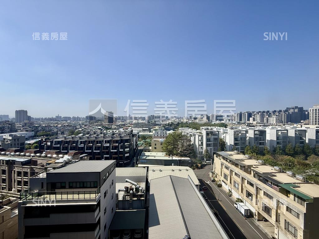 新光特區大兩房平車房屋室內格局與周邊環境