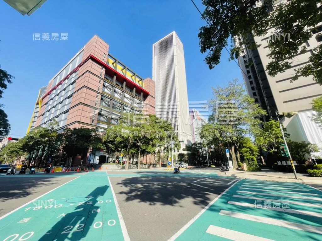 市政新銳Ａ１１朝南帝王戶房屋室內格局與周邊環境