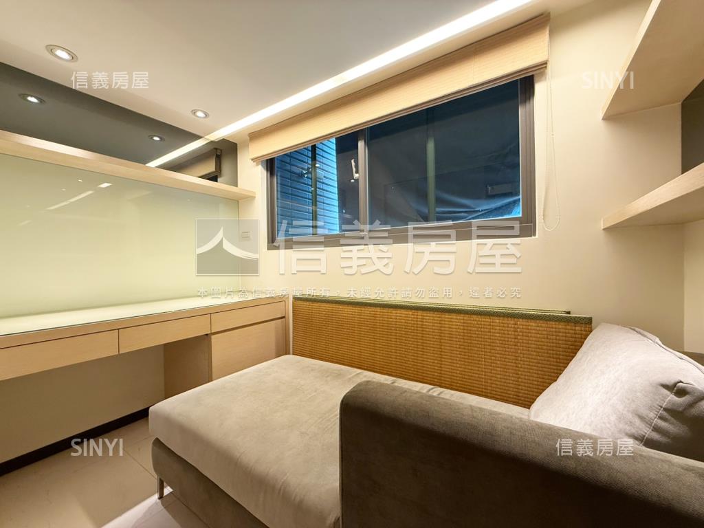 明德捷運旁電梯附雙車位房屋室內格局與周邊環境