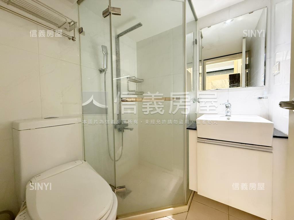 明德捷運旁電梯附雙車位房屋室內格局與周邊環境