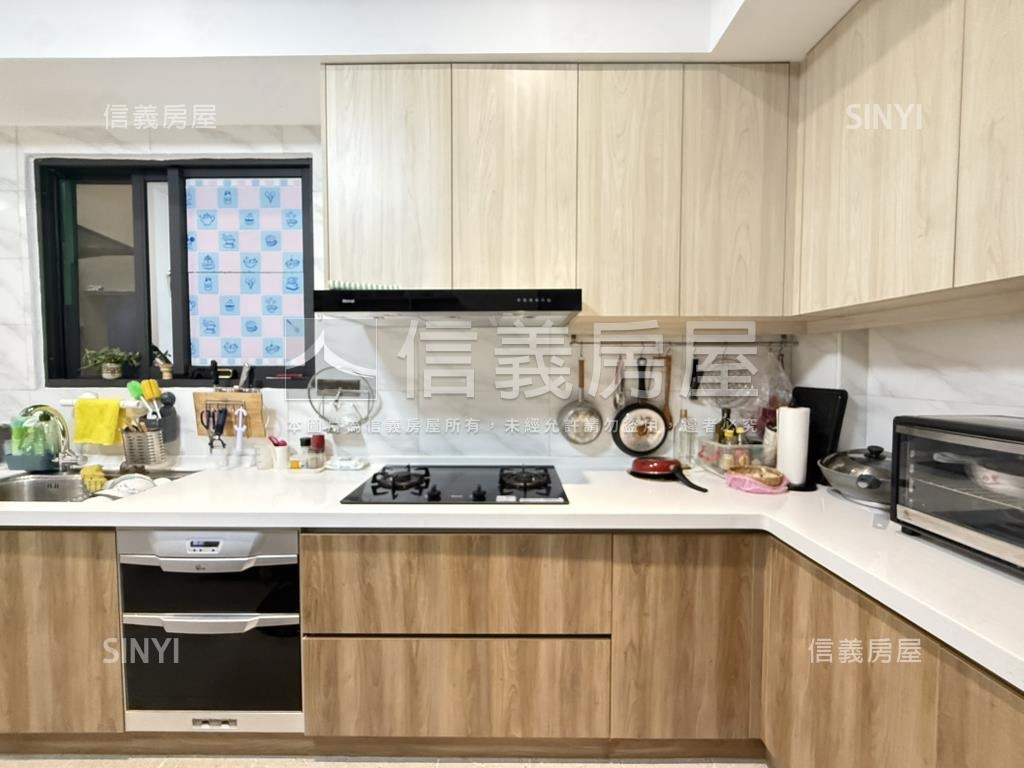 黃金雙商圈漂亮裝潢透天房屋室內格局與周邊環境