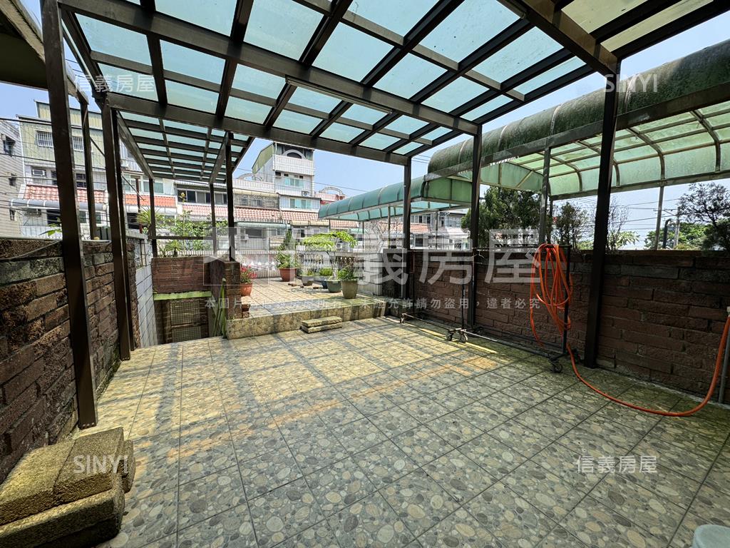 龍潭山水優美透天房屋室內格局與周邊環境