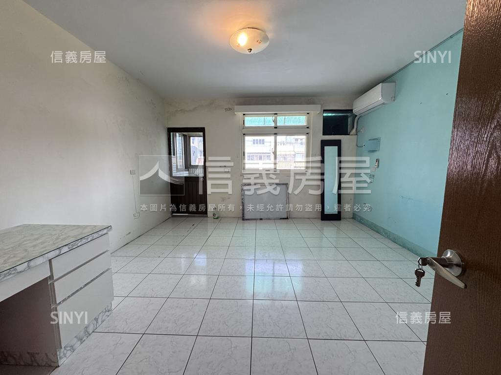 龍潭山水優美透天房屋室內格局與周邊環境